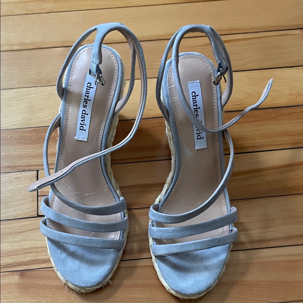 Charles David Women's Light Gray Espadrilles